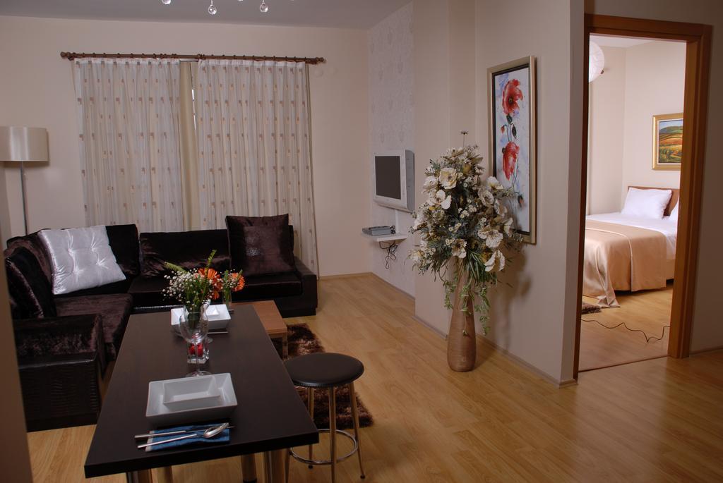 Airport Hotel de apartamente 3*